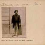 Istantanea di Giovanni Pascoli, probabilmente scattata da Maria Istantanea di Giovanni Pascoli, probabilmente scattata da Maria