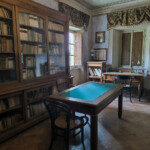 Biblioteca, stanza attigua allo studio Biblioteca, stanza attigua allo studio